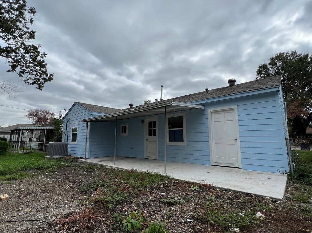 8639 Tilgham, Houston TX  exterior
