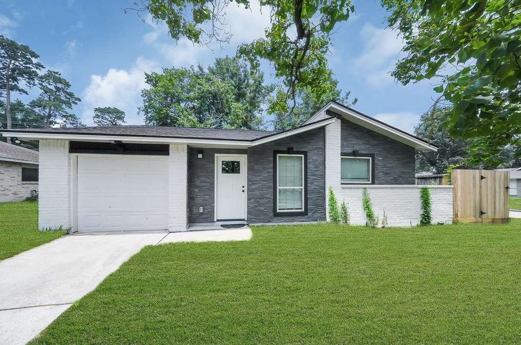10831 Kentington Oak Dr, Humble, TX 77396