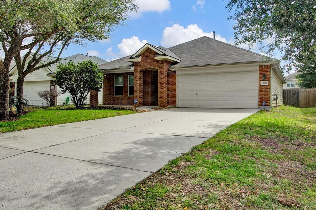 19914 Sweet Magnolia Pl, Humble, TX 77338-1785