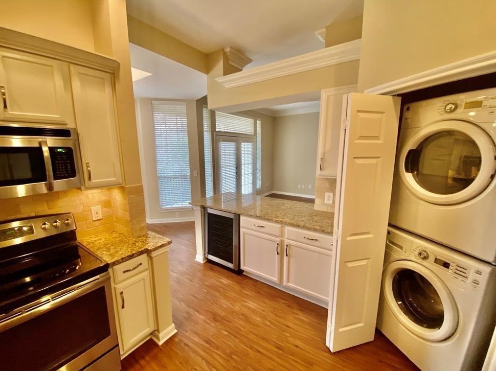 5353 Memorial Dr #4025, Houston, TX 77007