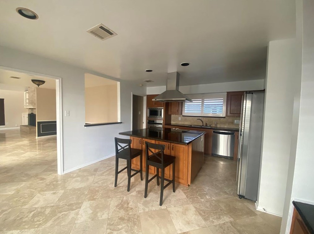 11314 Piping Rock Dr, Houston, TX 77077