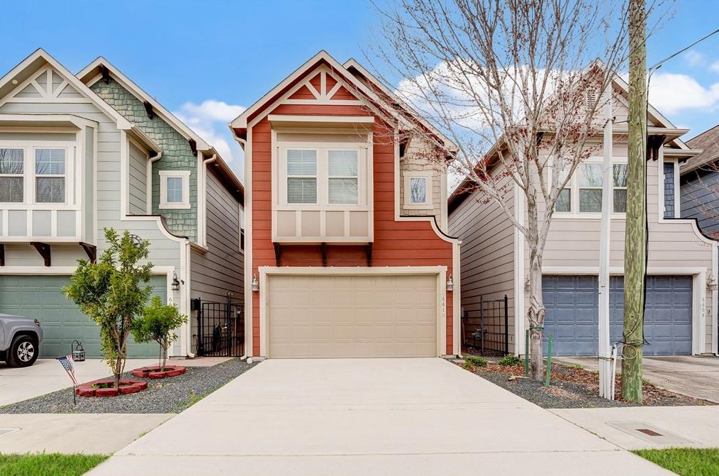 6610 Eureka St, Houston, TX 77008