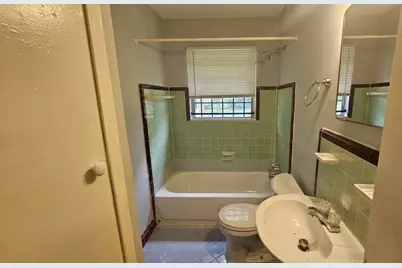 4215 Los Angeles Street, Houston, TX 77026 - Photo 8