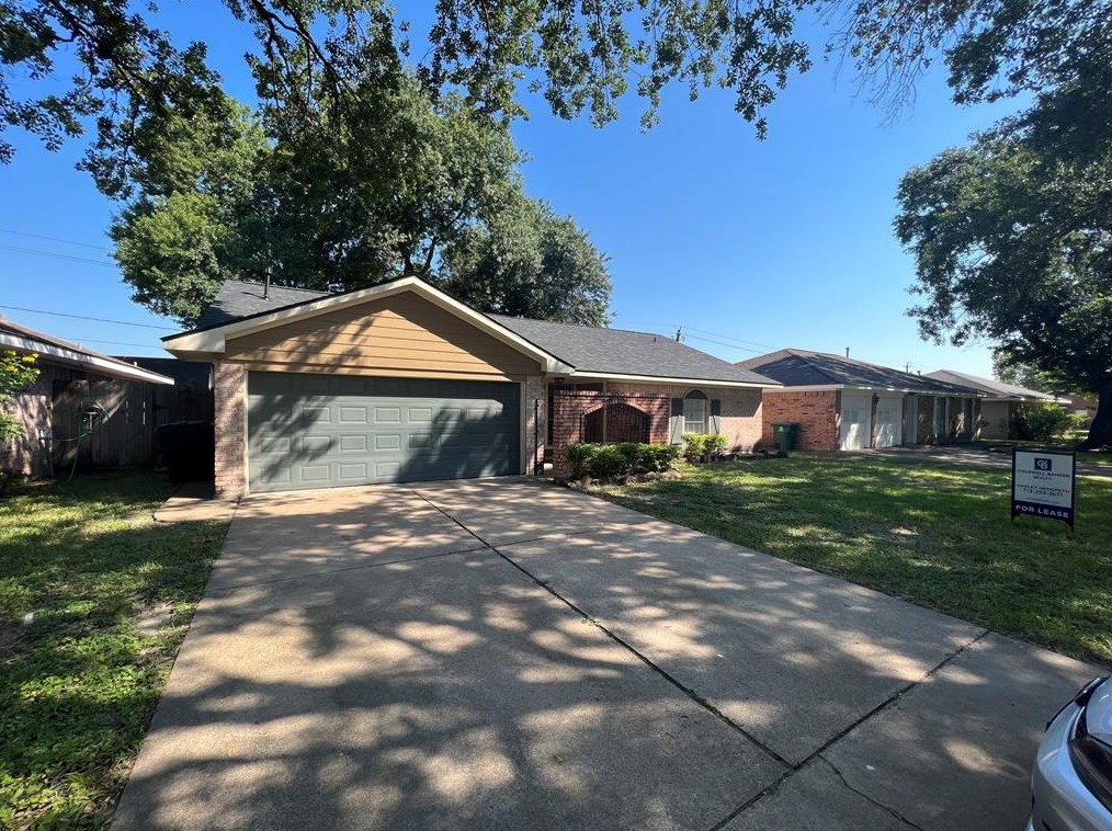6010 Hoover St, Houston, TX 77092-3331