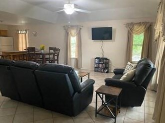 1285 Cyn Bnd, New Braunfels TX 78133-6148 exterior