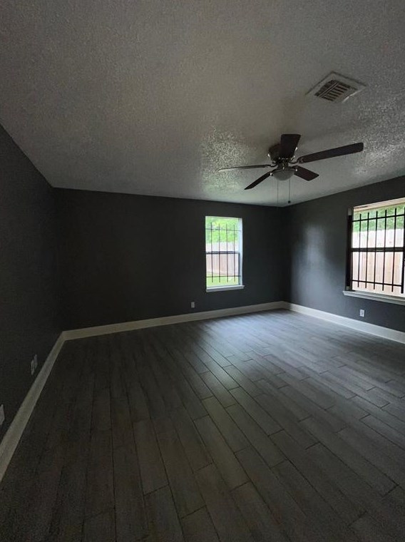 8305 Talton St, Houston, TX 77028-1527