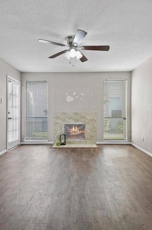 10211 Sugar Branch Dr, Houston, TX 77036-8300