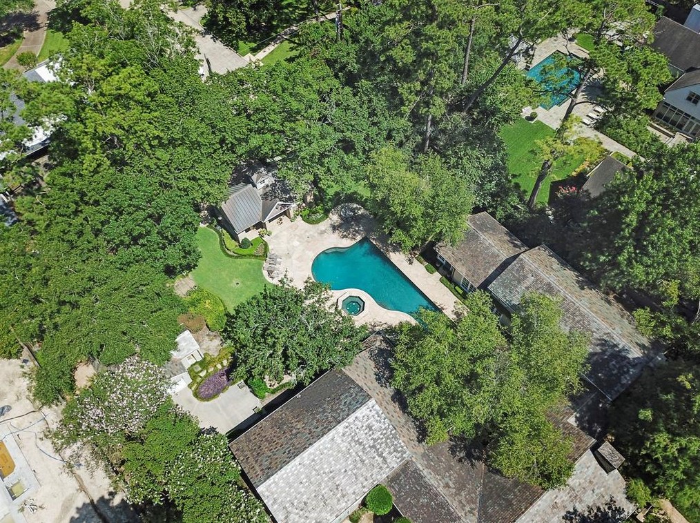 634 Saddlewood Ln, Houston, TX 77024-5404
