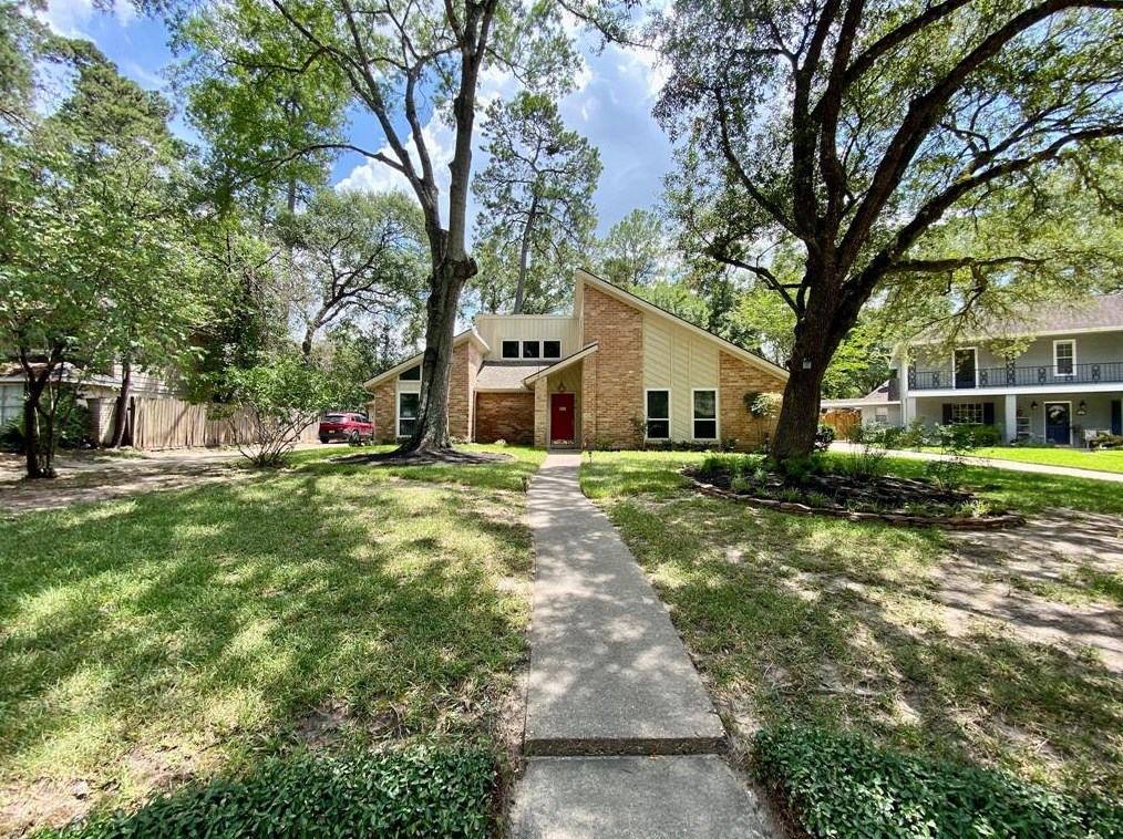 1910 Lakeville Dr, Humble, TX 77339