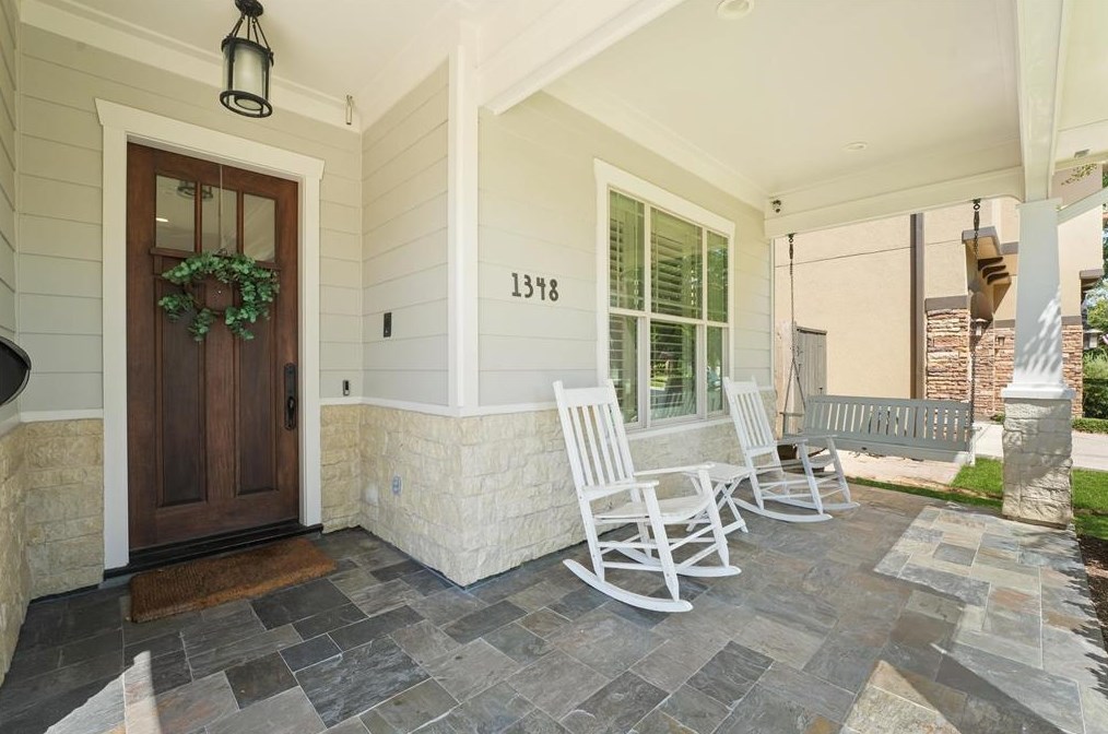 1348 Woodcrest Dr, Houston, TX 77018-5254