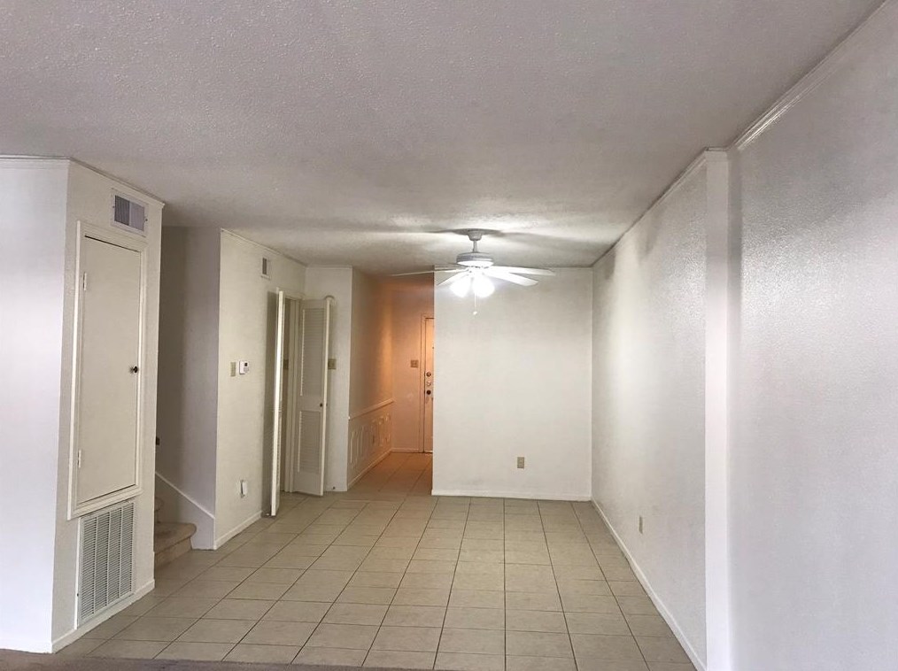 8476 Ariel St, Houston, TX 77074
