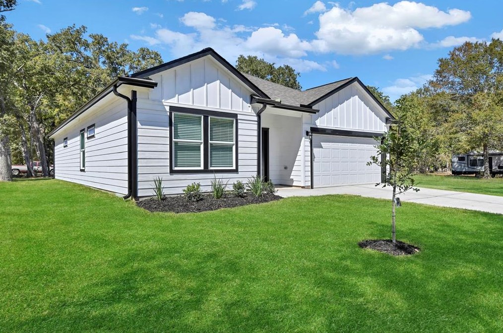 109 Sandpiper Dr, Livingston, TX 77351-0945