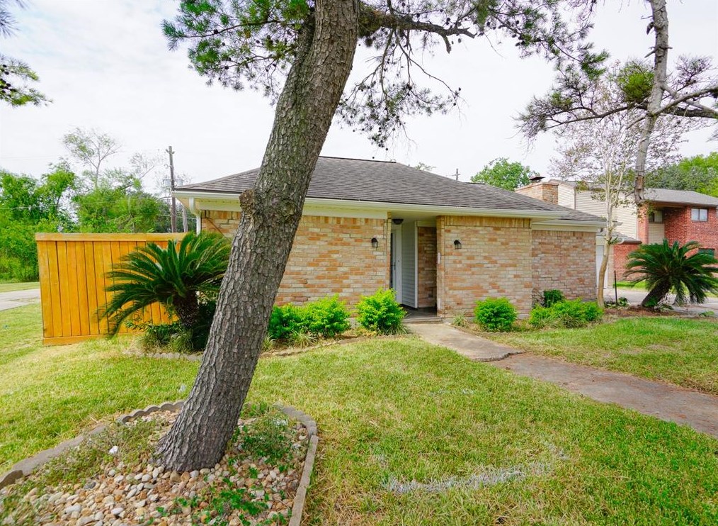 3123 Quail Valley Dr, Missouri City, TX 77489-3156