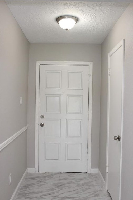 16818 Dutch Ridge Dr, Sugar Land, TX 77498
