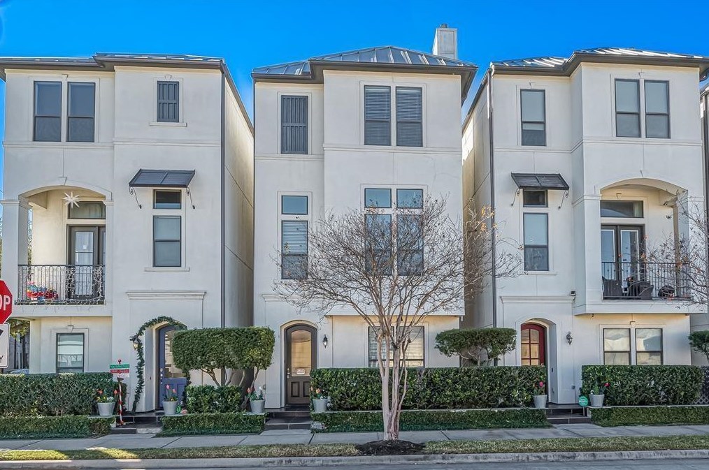 2634 Texas St, Houston, TX 77003-3243