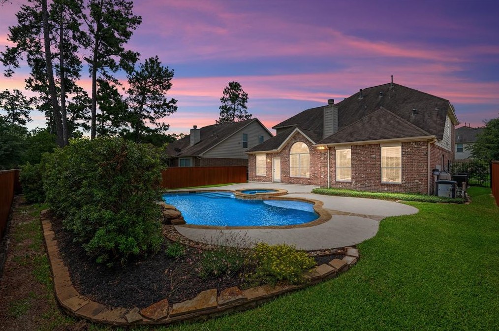 115 S Rocky Point Cir, Spring, TX 77389