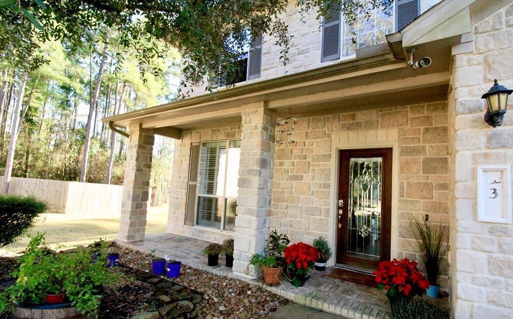 3 Ebony Oaks Pl, Spring TX  77382-1428 exterior