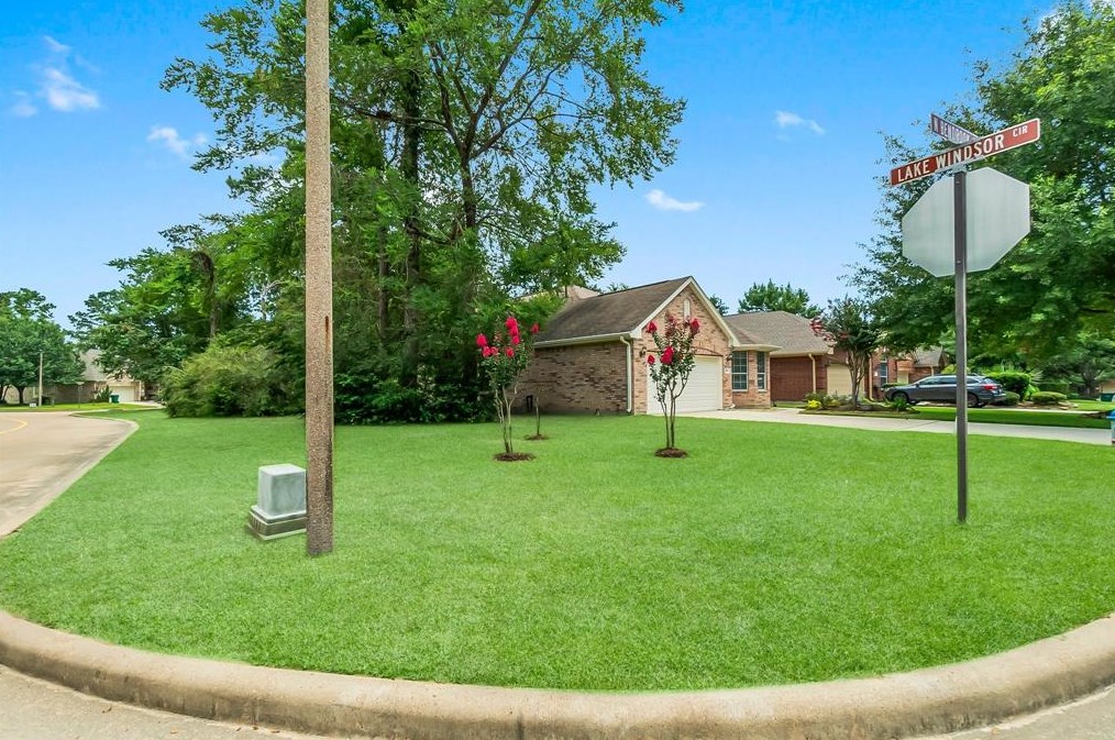 102 Bendrook Loop, Conroe, TX 77384-4486