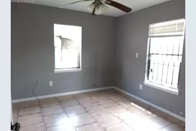 7949 Lockwood Drive, Houston, TX 77016 - Photo 22