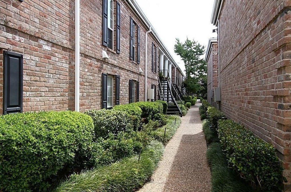 6410 Del Monte Dr Apt 109, Houston, TX 77057