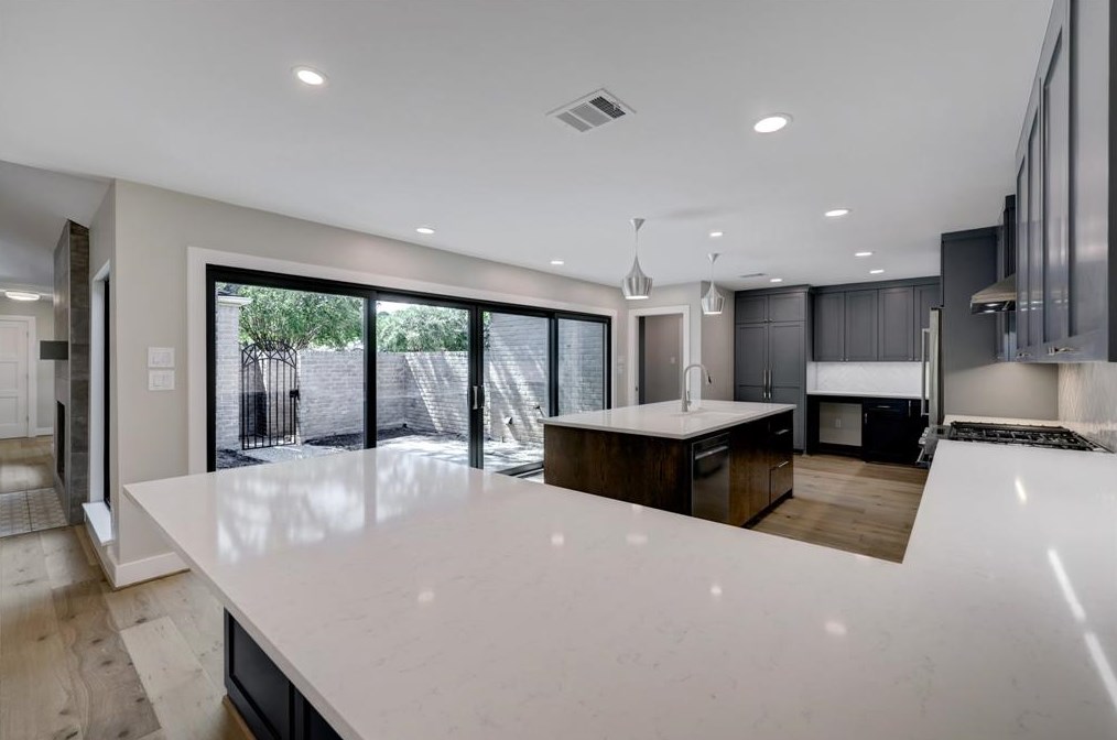 15750 Barkers Lndg Rd, Houston TX  exterior