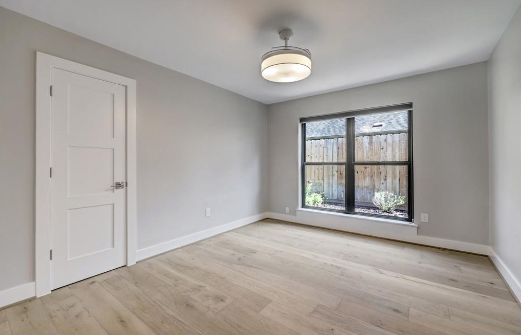 15750 Barkers Lndg Rd, Houston TX  exterior