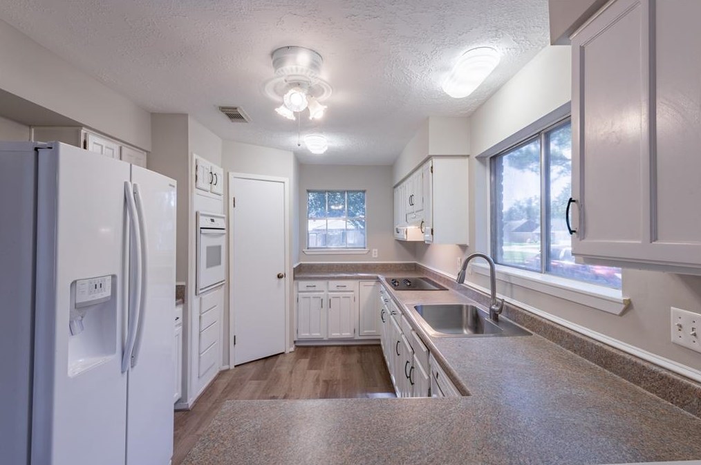 4810 Temple Bell Dr, Spring, TX 77388-2822