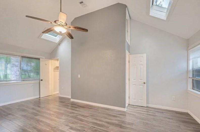 1307 Beech Dr, Conroe, TX 77385