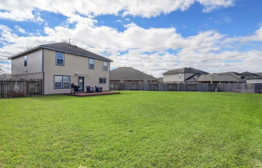 13806 Beckledge Ln, Houston, TX 77047