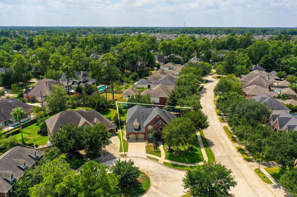 9511 Merlins Oaks Ct, Spring, TX 77379-3672