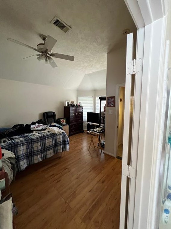 13002 Rose Landing Dr, Houston TX  77070-5159 exterior