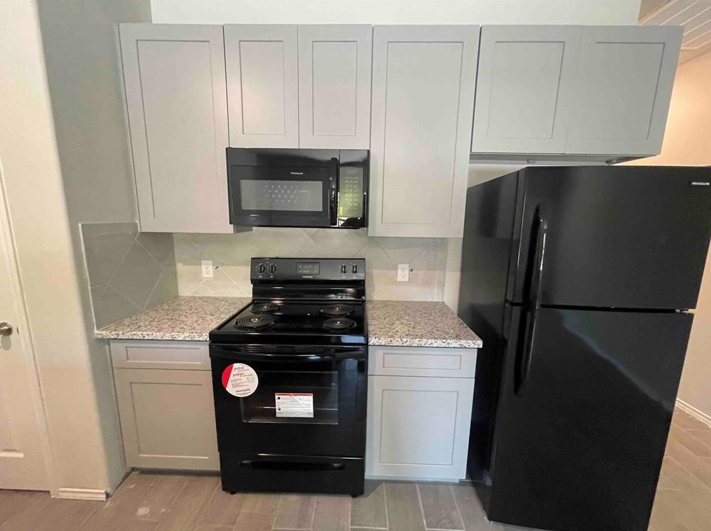 404 East Ave H, Conroe, TX 77301