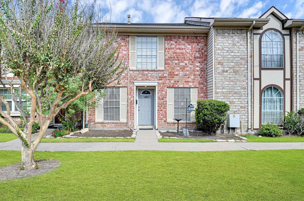 12148 Beamer Rd, Houston, TX 77089-4628