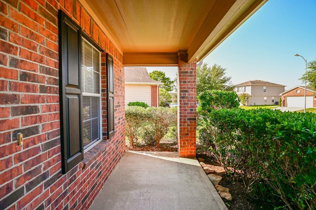 8118 Cholla Canyon Ln, Cypress TX  77433-8026 exterior