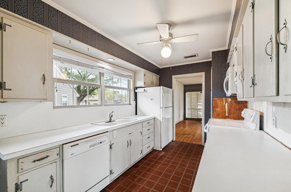 4845 Kinglet St, Houston TX  77035-3025 exterior