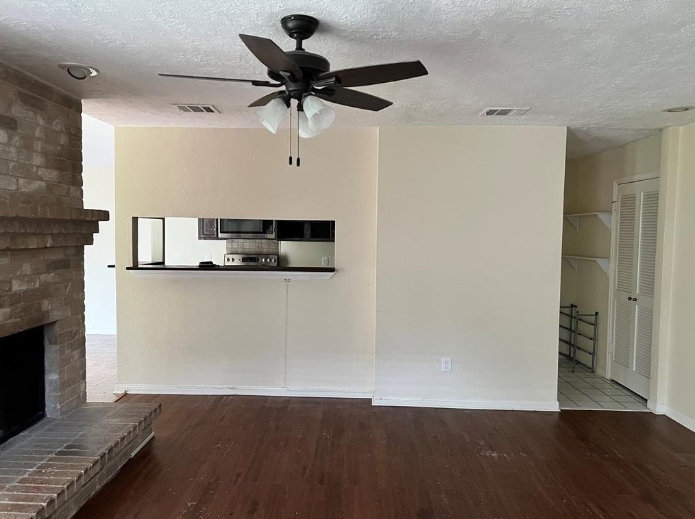 16631 Capewood Dr, Humble TX exterior