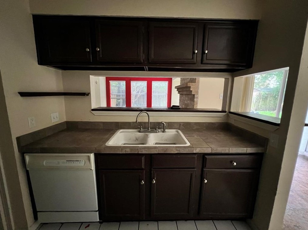 16631 Capewood Dr, Humble TX exterior