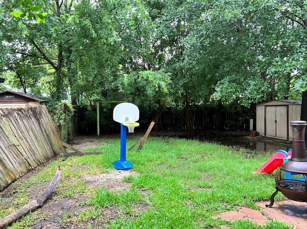 16631 Capewood Dr, Humble TX exterior