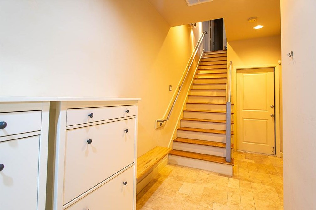 1908 Woodbury St, Houston TX  77030-4126 exterior