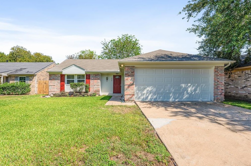3939 Issacks Way, Sugar Land, TX 77479