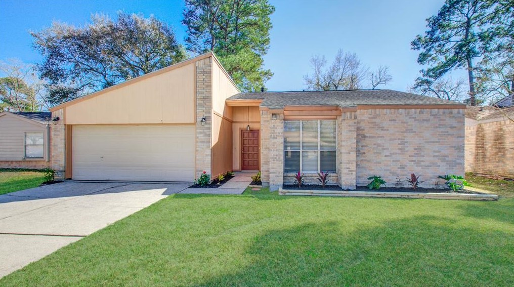 2430 Goldspring Ln, Spring TX  77373-6352 exterior