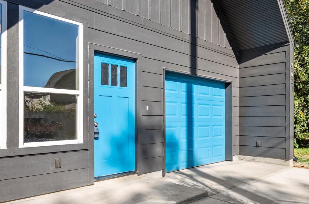 6721 Utah St, Houston, TX 77091-2235