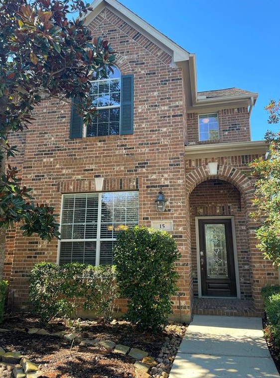 15 Innerwoods Pl, Spring, TX 77382