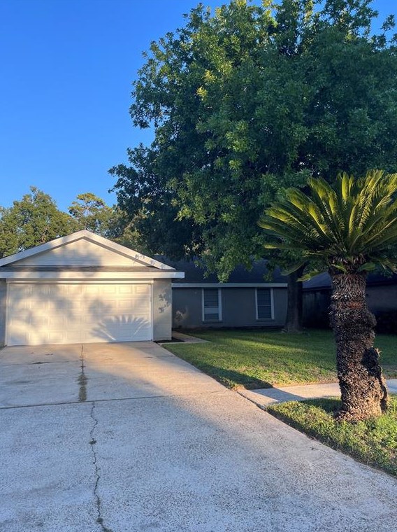 19510 Leaning Timbers Dr, Humble, TX 77346