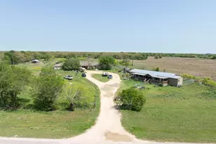 6016 W Lake Creek Rd, Riesel, TX 76682 - Photo 12