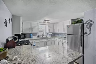 19 Dolphin St, Bayou Vista, TX 77563 - Photo 30