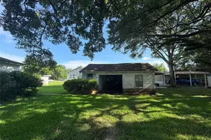 416 Baker Cir, Ames, TX 77575 - Photo 4