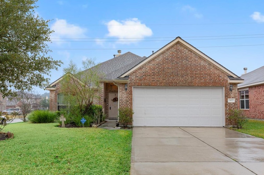 24823 Sandusky Dr, Tomball, TX 77375-5643