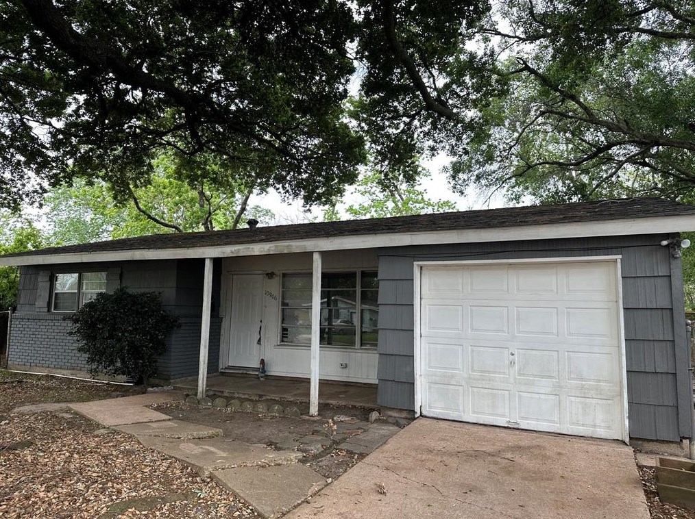 10806 Hoffer St, Houston, TX 77075