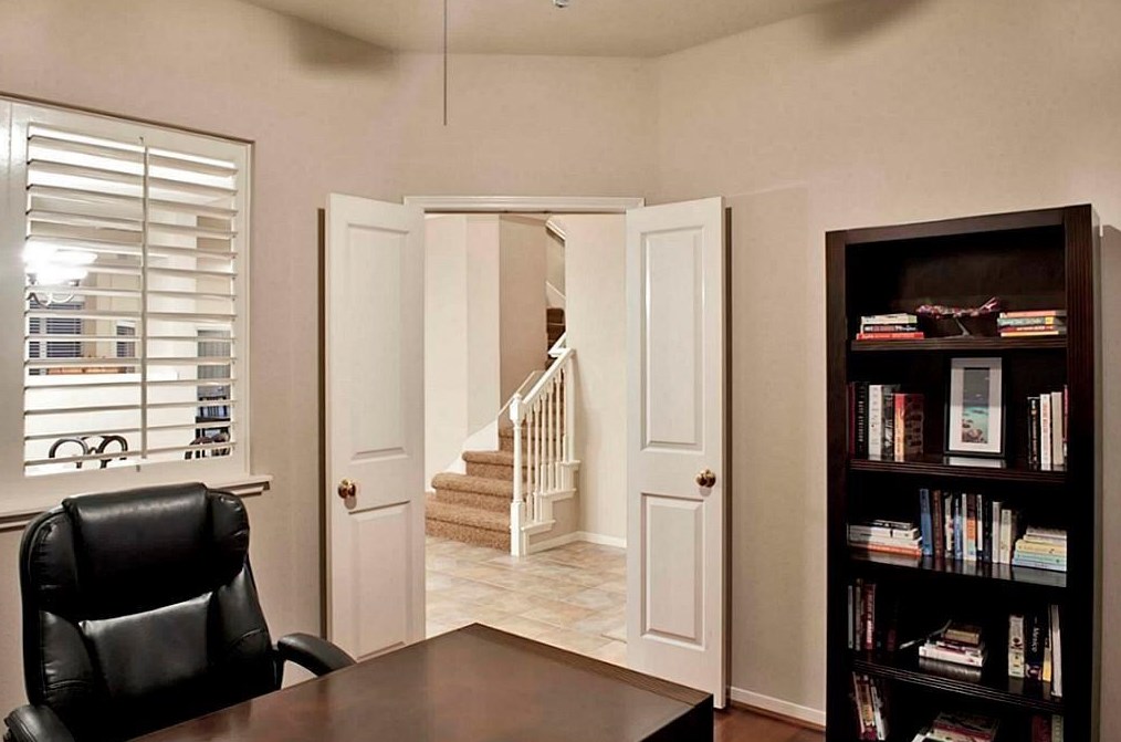 10 Gillium Bluff Pl, Spring, TX 77382-1623